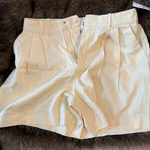 NWT GAP Women's Yellow Shorts